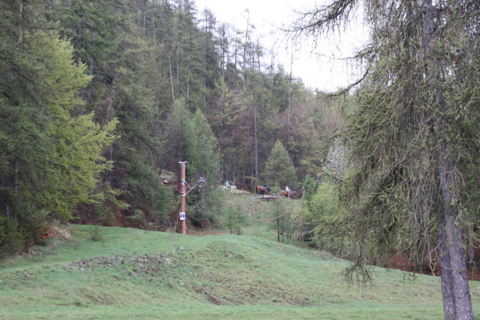 Les Gites De L'E.D.E. Saint-Leger-les-Melezes Exteriér fotografie